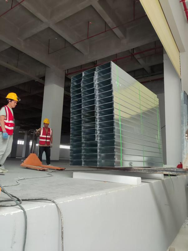 恒诚泰电气顺利完成东莞某工业区镀锌桥架交付, 助力园区基础建设(图4) 恒诚泰电气顺利完成东莞某工业区镀锌桥架交付, 助力园区基础建设(图4)